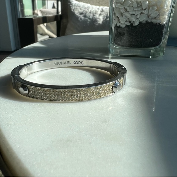 Michael Kors Bracelet / Bangle with rhinestones - Picture 5 of 6